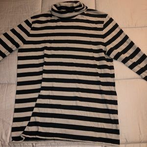 (PACSUN) turtle neck in the size large